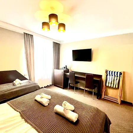 Albatros Погожелица